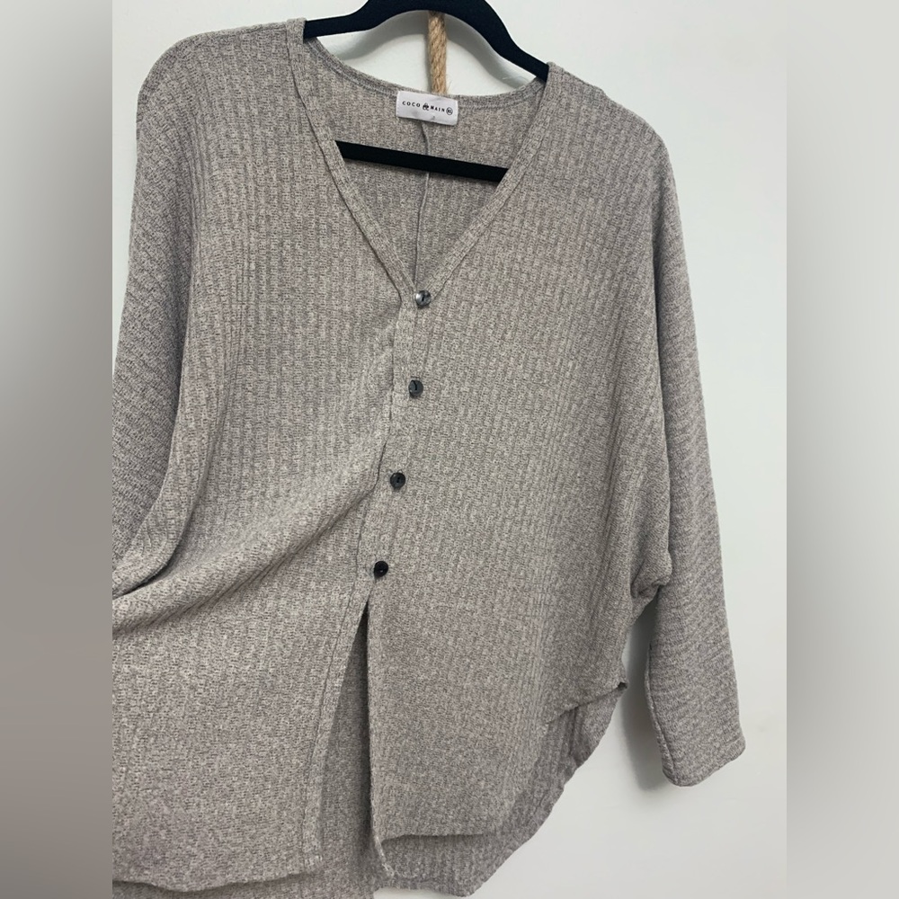 Women’s grey sweater